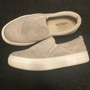 Gray Slip-On women’s size 6 sneakers